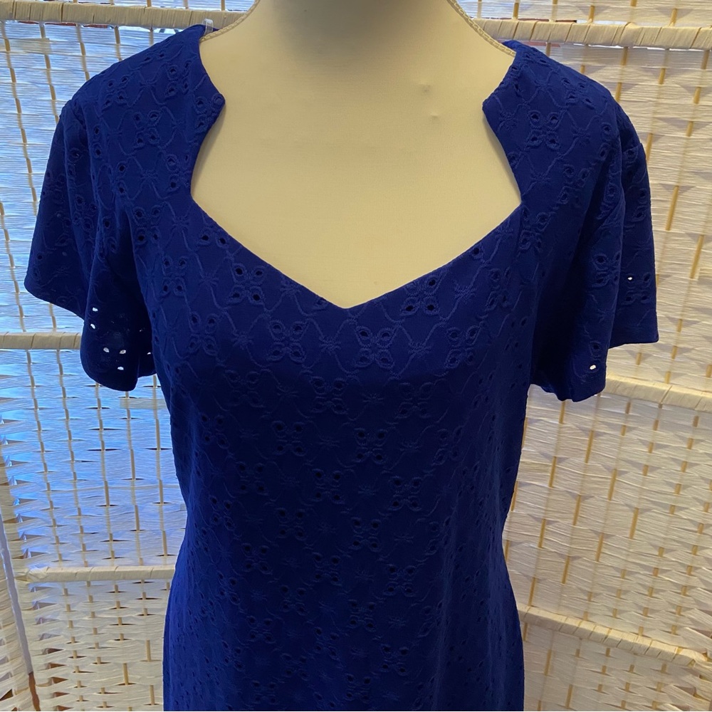 Elegant Royal Blue Eyelet Women's Dress size 12 - Picture 4 of 15